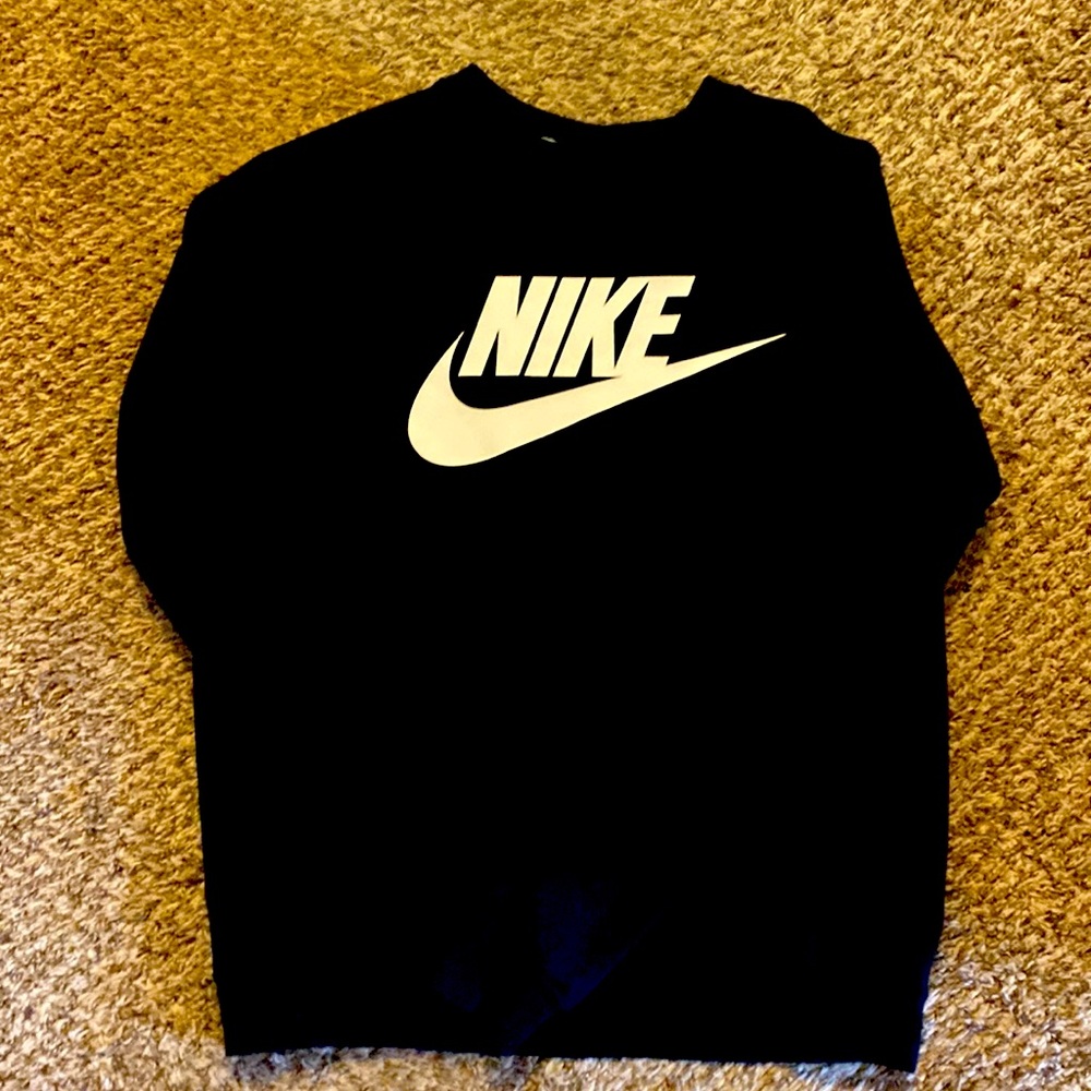 Nike sweatshirt brand new worn once excellent condition